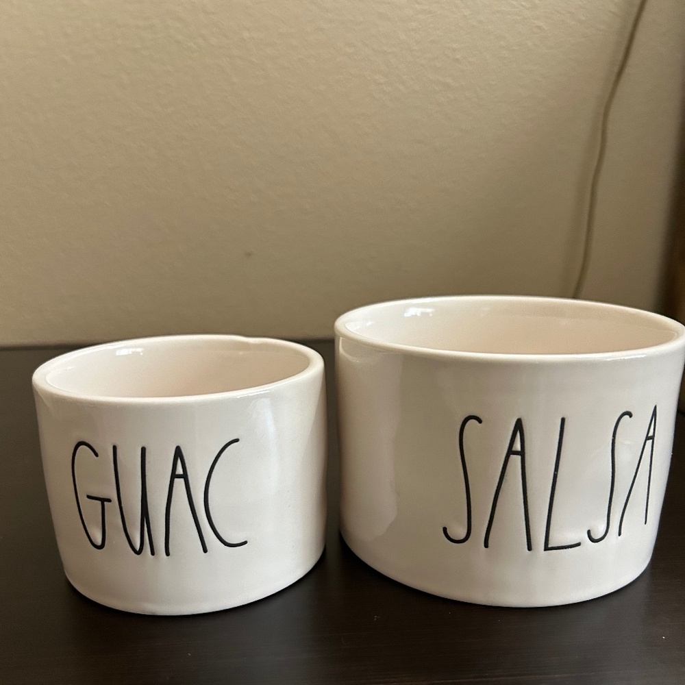 Rae Dunn Bowl set